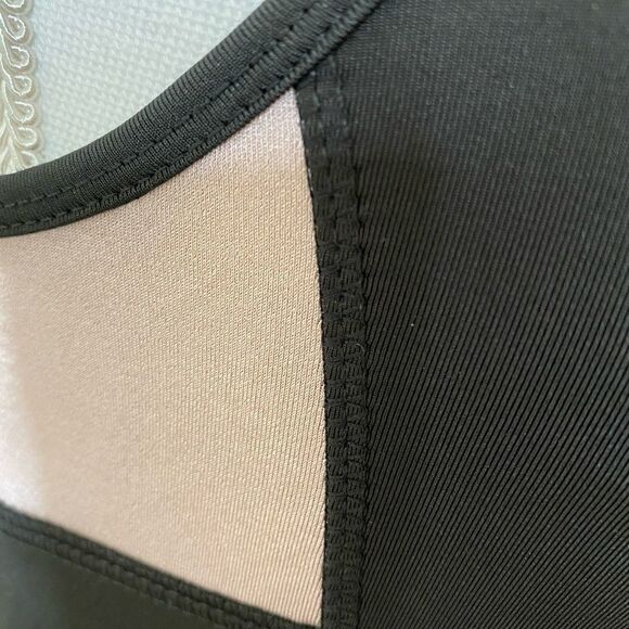 Tahari Sport Bra Size M - Picture 4 of 6